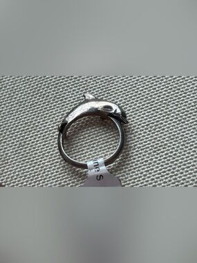 James Avery Dolphin Sterling Silver Ring Super rare